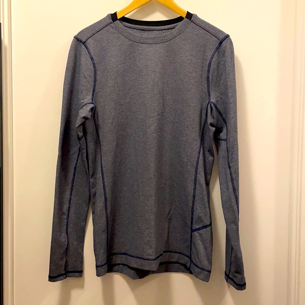 Men’s LuLulemon long sleeve exercise shirt